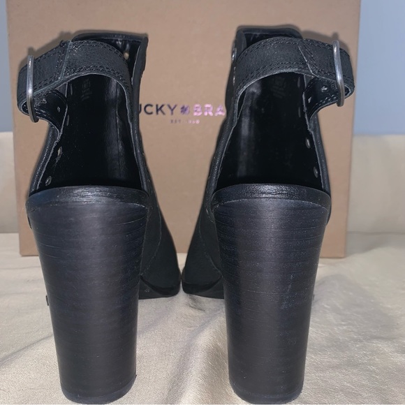 Lucky Brand black peep toe booties size 7.5 - Picture 5 of 9